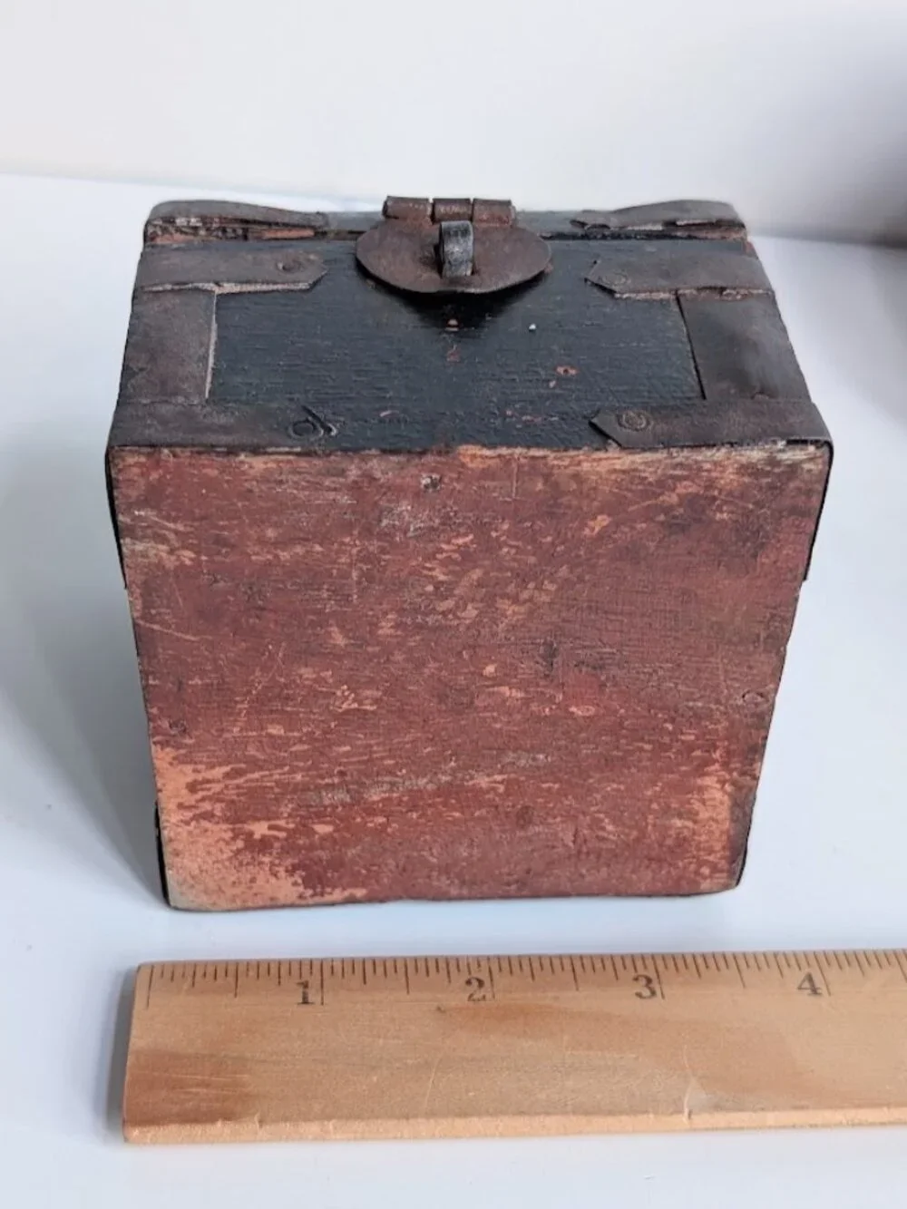 Small Treasure Chest Old Hand Crafted Metal Fitted Storage Box Keepsake Box A